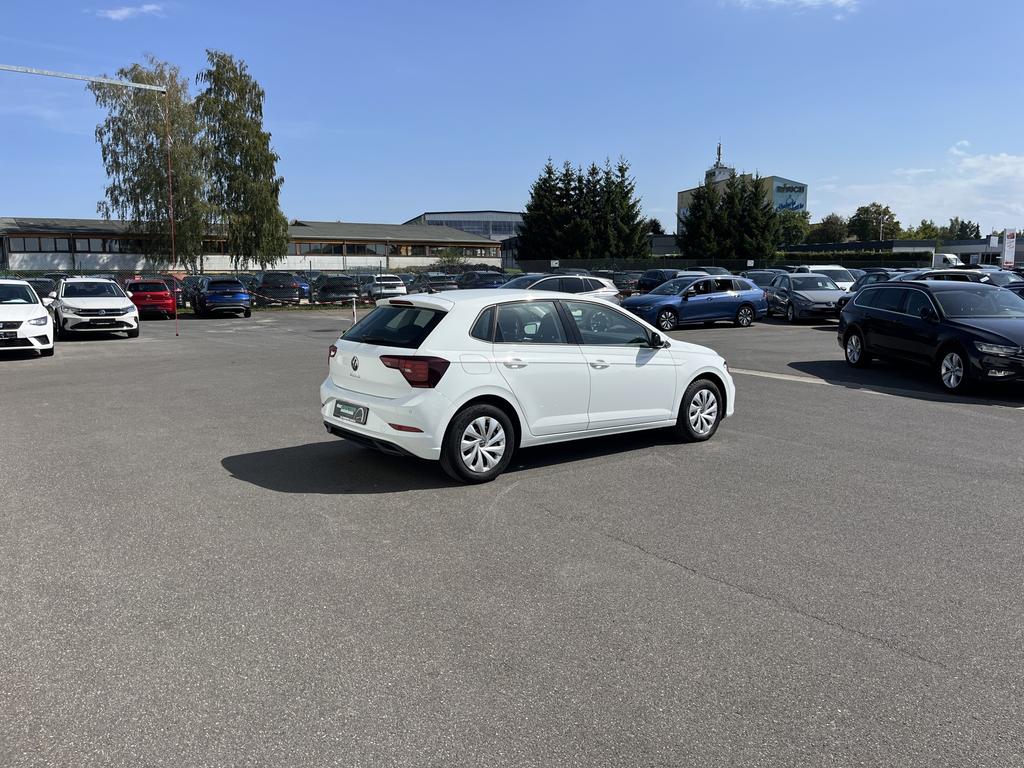 Volkswagen Polo 2023 г. Белый, пробег 18317 км