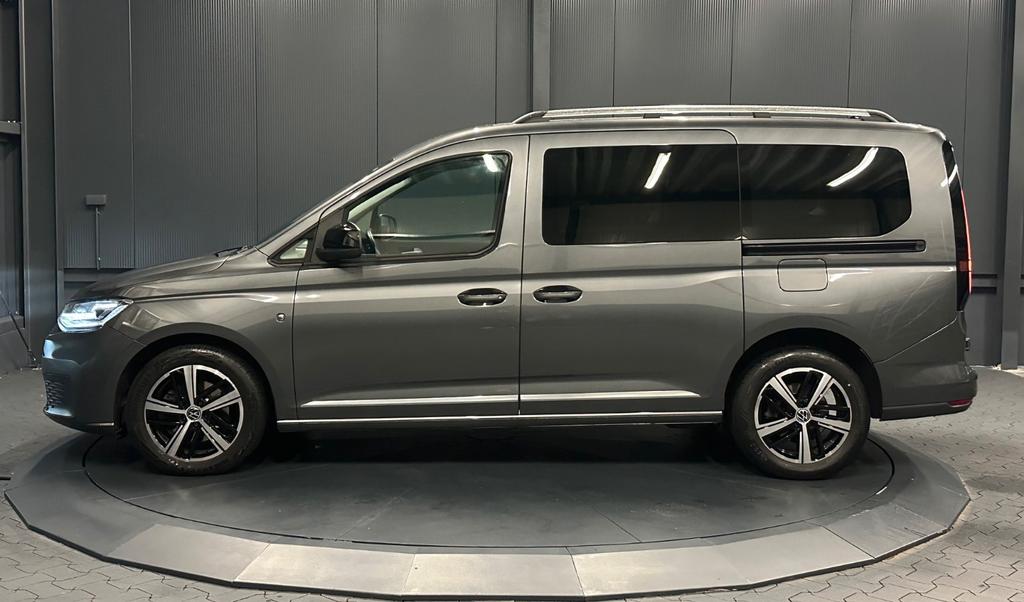 Volkswagen CADDY MAXI 2023 г. Серый, пробег 44000 км