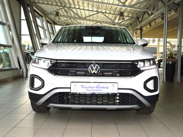 Volkswagen T-Roc 2023 г. Белый, пробег 28495 км