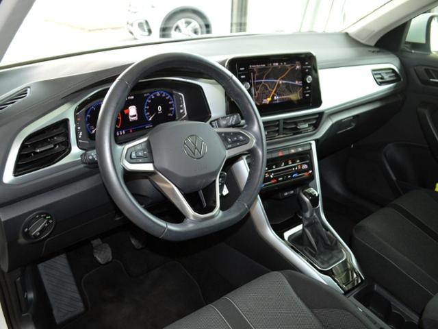 Volkswagen T-Roc 2023 г. Белый, пробег 28495 км