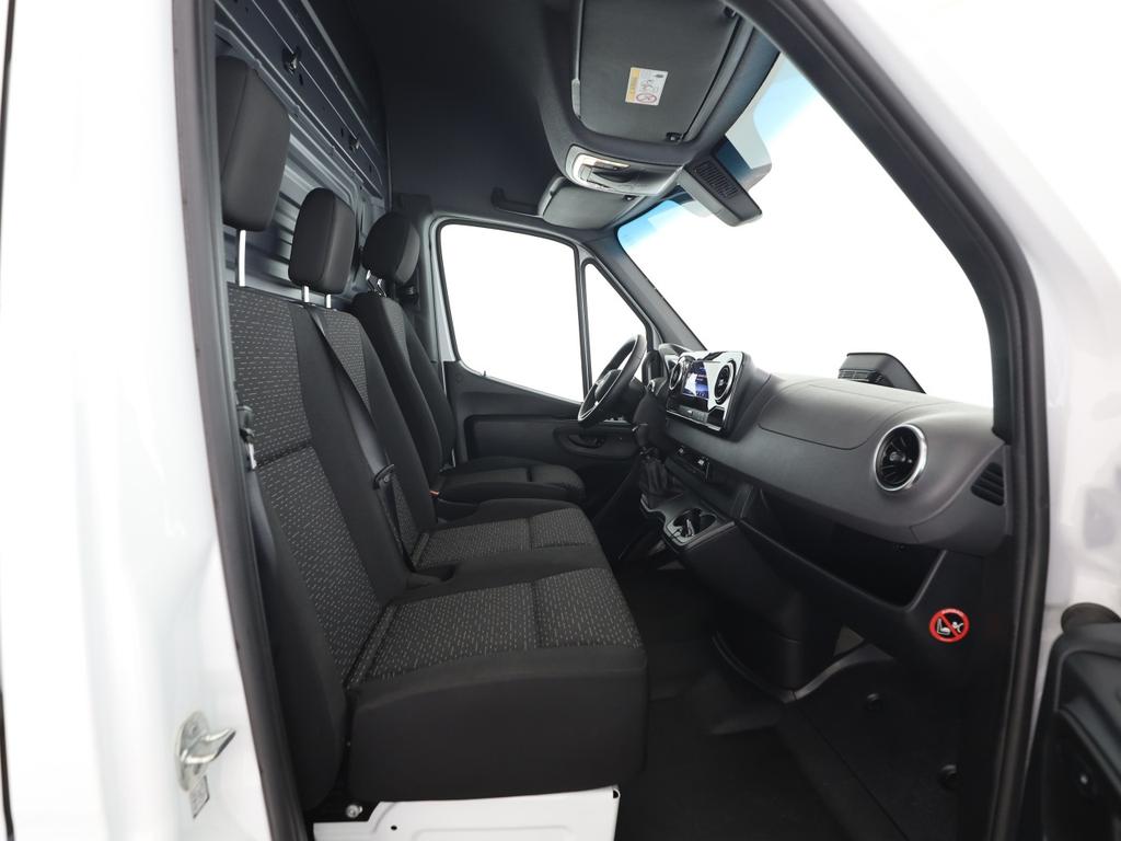 Mercedes-Benz SPRINTER 2025 г. Белый, пробег 36900 км