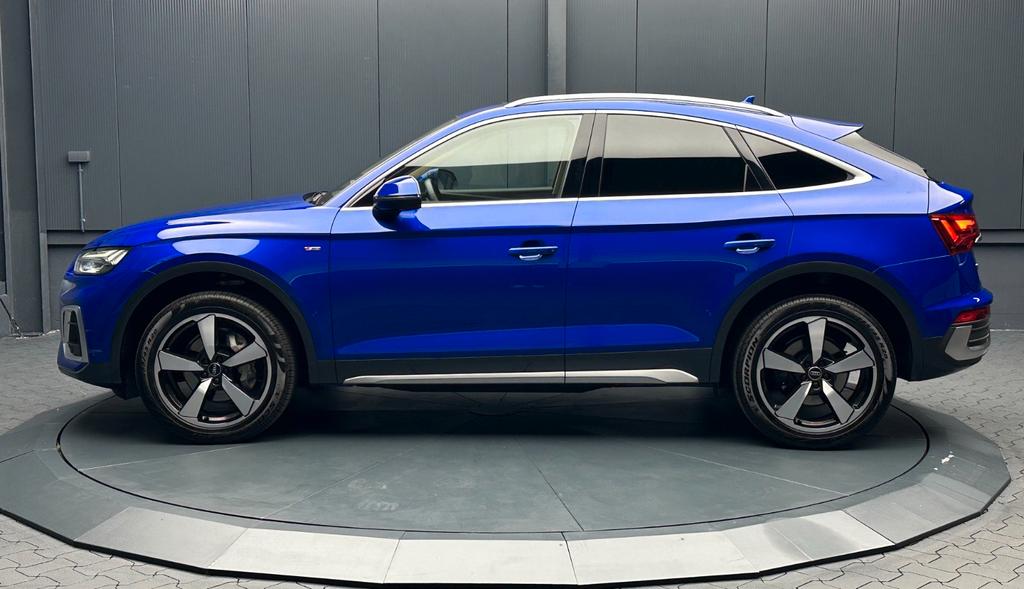 Audi Q5 2024 г. Синий, пробег 49000 км