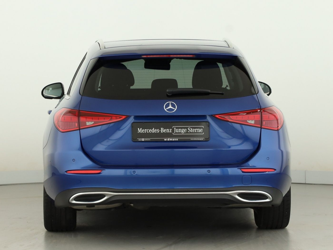 Mercedes-Benz C 200 2024 г. Синий, пробег 39411 км