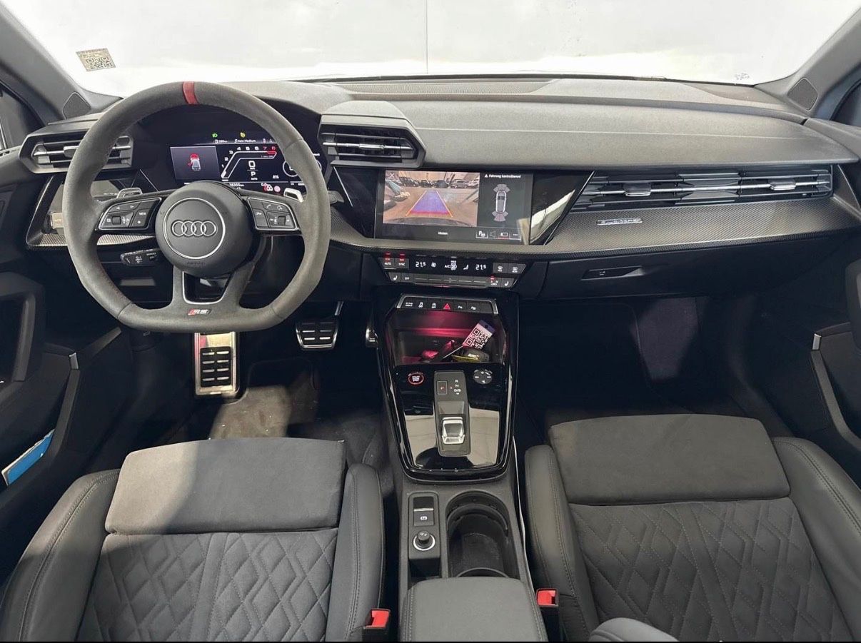 Audi RS3 2022 г. Чёрный, пробег 36000 км