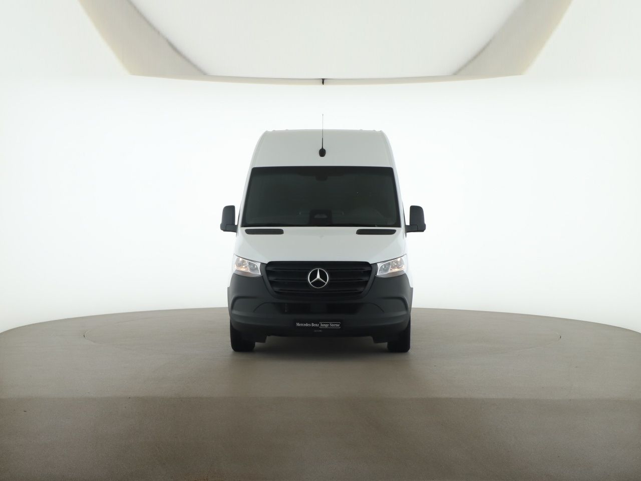 Mercedes-Benz SPRINTER 2025 г. Белый, пробег 34900 км
