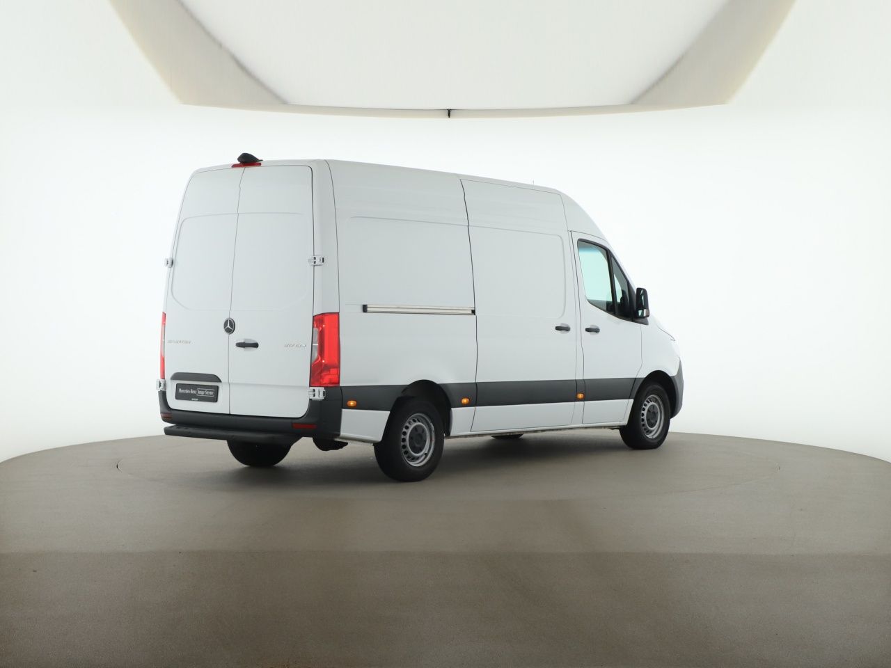 Mercedes-Benz SPRINTER 2025 г. Белый, пробег 34900 км