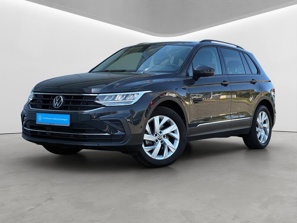 Volkswagen Tiguan 2023 г. Серый, пробег 37205 км