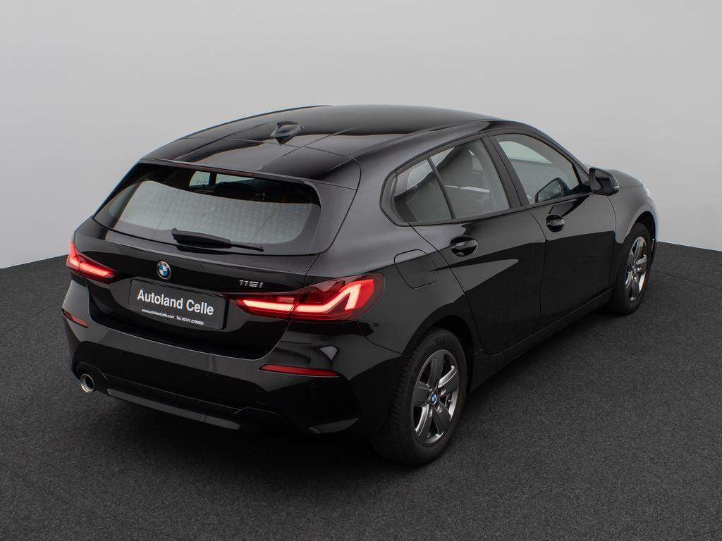 BMW 118 2024 г. Чёрный, пробег 42480 км