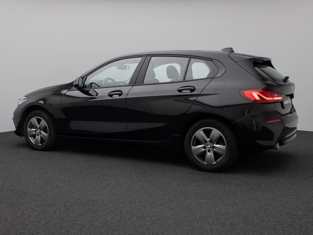 BMW 118 2024 г. Чёрный, пробег 42480 км