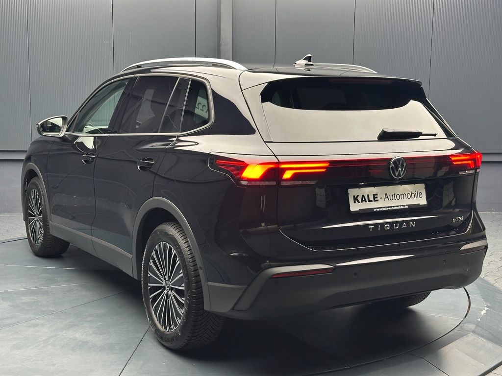 Volkswagen Tiguan 2024 г. Чёрный, пробег 38750 км