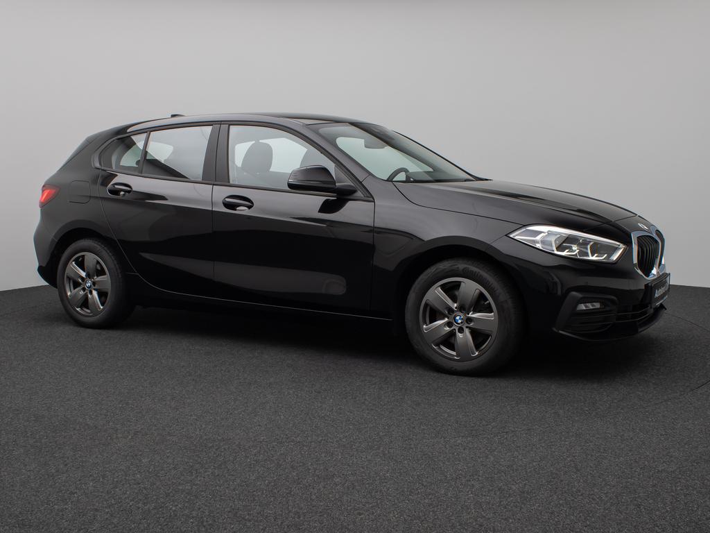 BMW 118 2023 г. Чёрный, пробег 58396 км