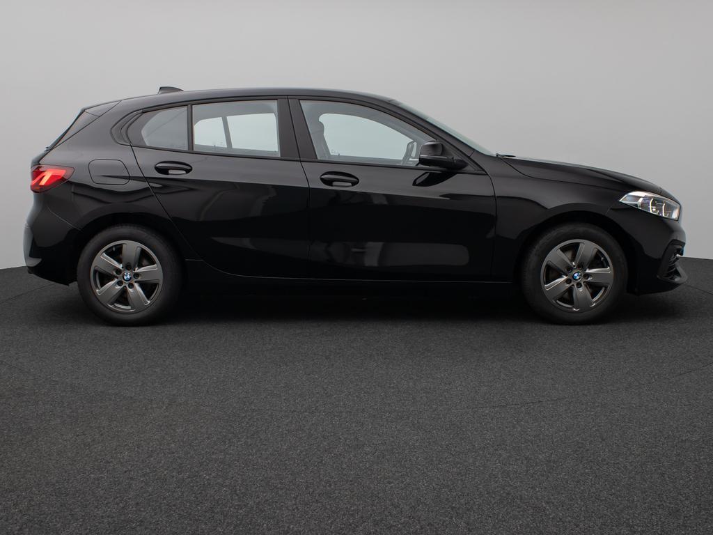 BMW 118 2023 г. Чёрный, пробег 58396 км