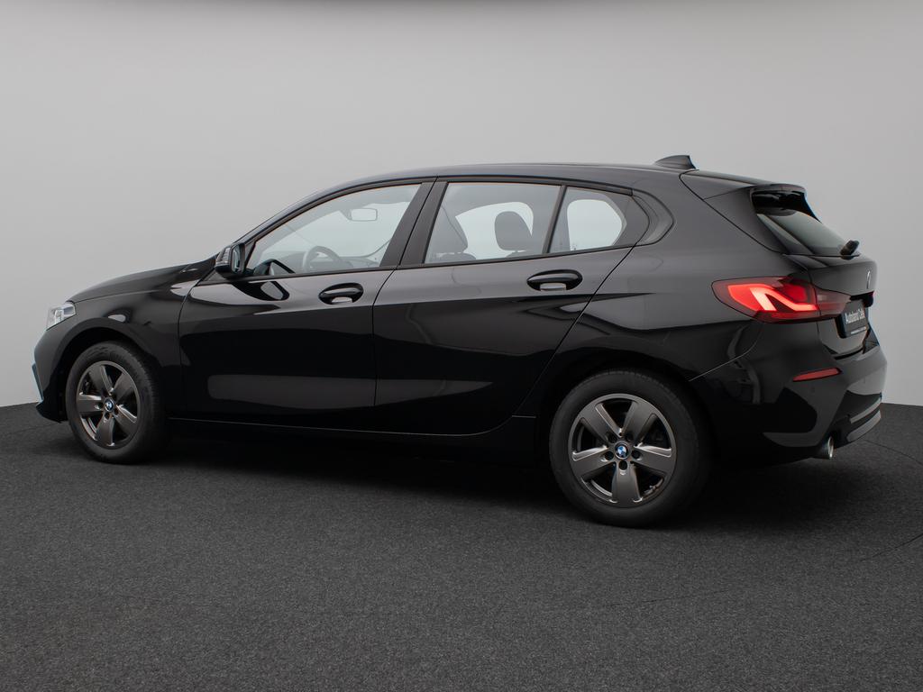BMW 118 2023 г. Чёрный, пробег 58396 км
