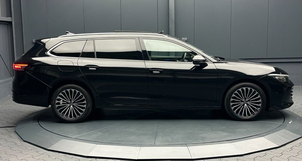 Volkswagen PASSAT VARIANT 2024 г. Чёрный, пробег 34750 км