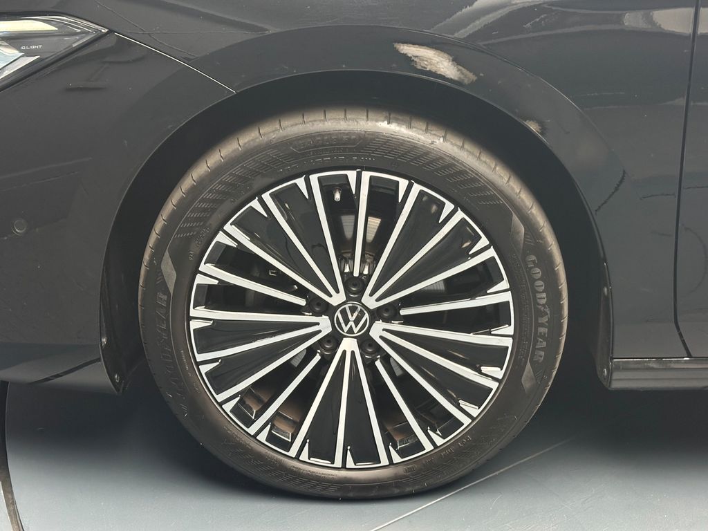 Volkswagen PASSAT VARIANT 2024 г. Чёрный, пробег 34750 км