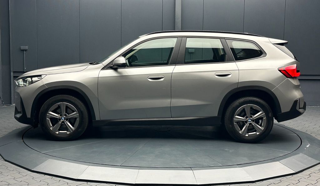 BMW X1 2023 г. Серебристый, пробег 53000 км