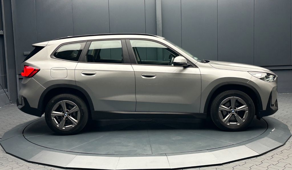 BMW X1 2023 г. Серебристый, пробег 53000 км