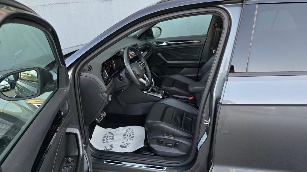 Volkswagen T-Roc 2022 г. Серый, пробег 48721 км