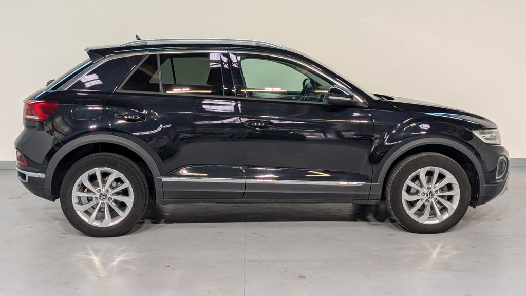 Volkswagen T-Roc 2022 г. Чёрный, пробег 28099 км