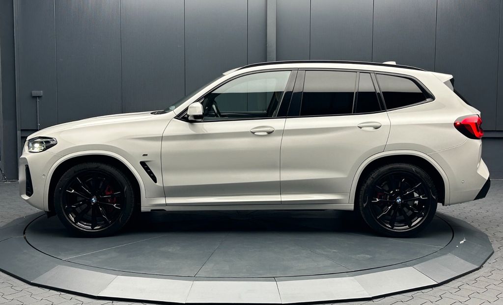 BMW X3 2023 г. Белый, пробег 26000 км