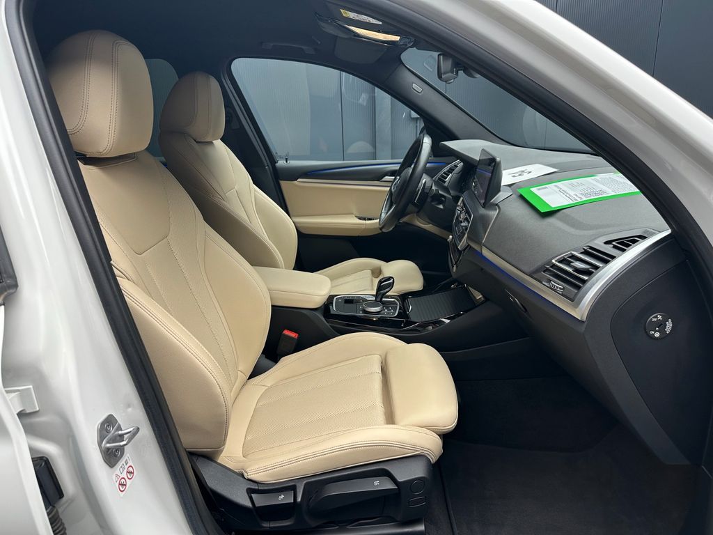 BMW X3 2023 г. Белый, пробег 26000 км