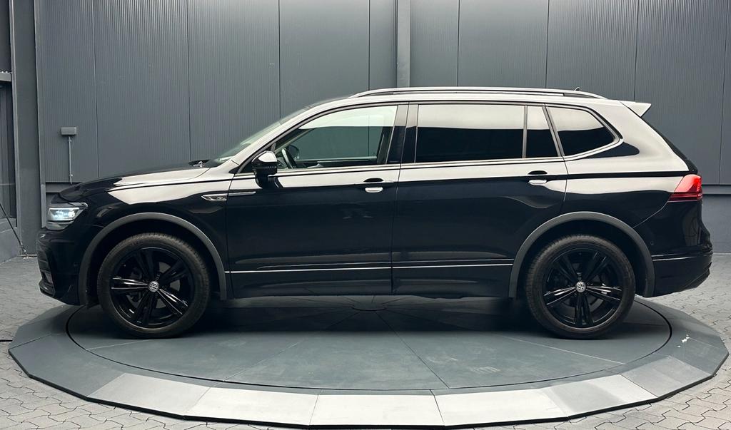 Volkswagen TIGUAN ALLSPACE 2021 г. Чёрный, пробег 49000 км