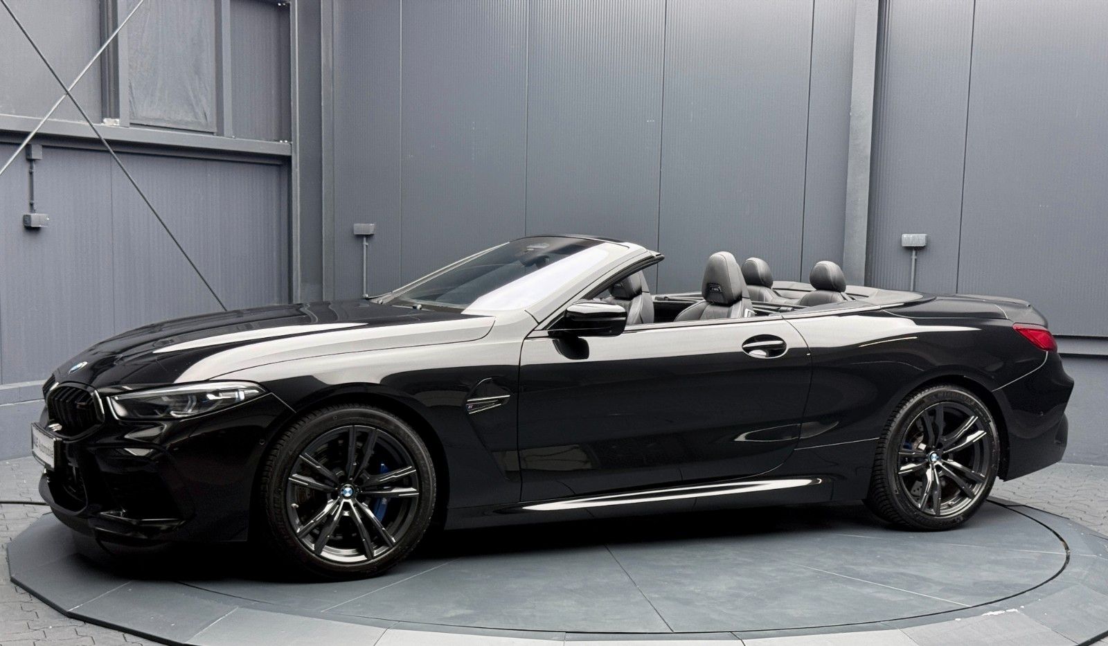 BMW M8 2021 г. Чёрный, пробег 60000 км