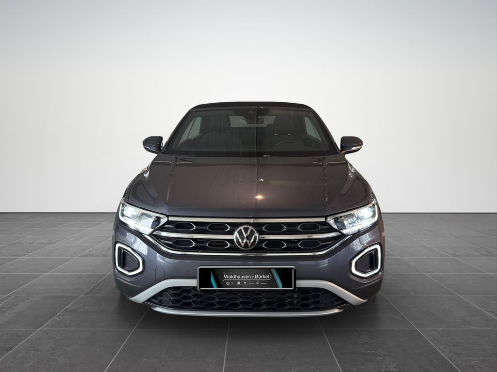 Volkswagen T-Roc 2022 г. Серый, пробег 42623 км