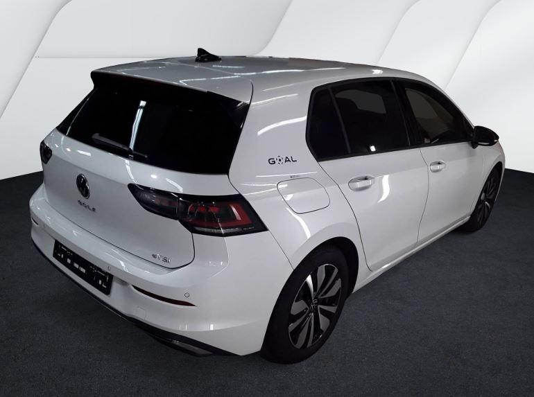 Volkswagen Golf 2025 г. Белый, пробег 19404 км
