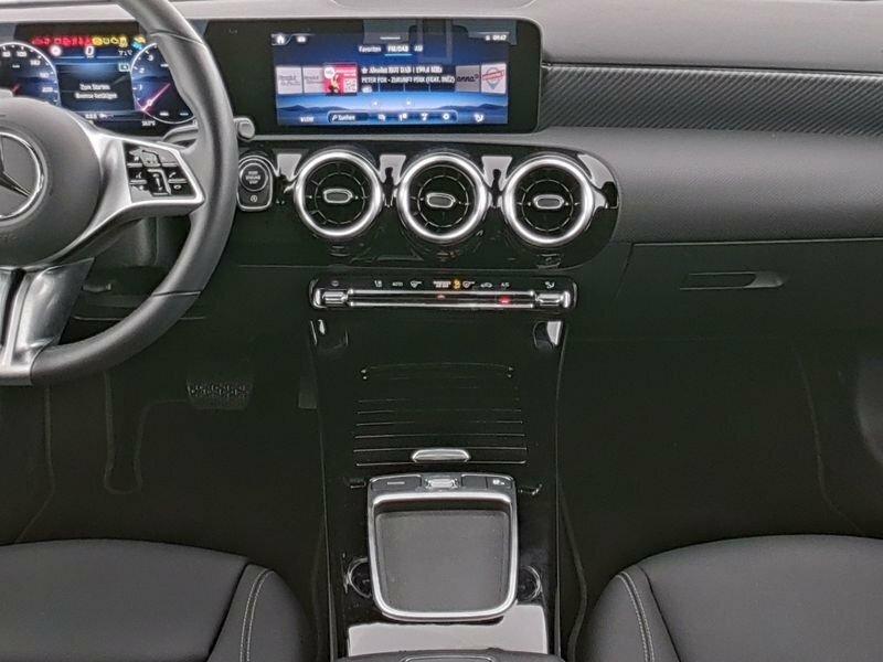 Mercedes-Benz A 200 2023 г. Серый, пробег 35970 км
