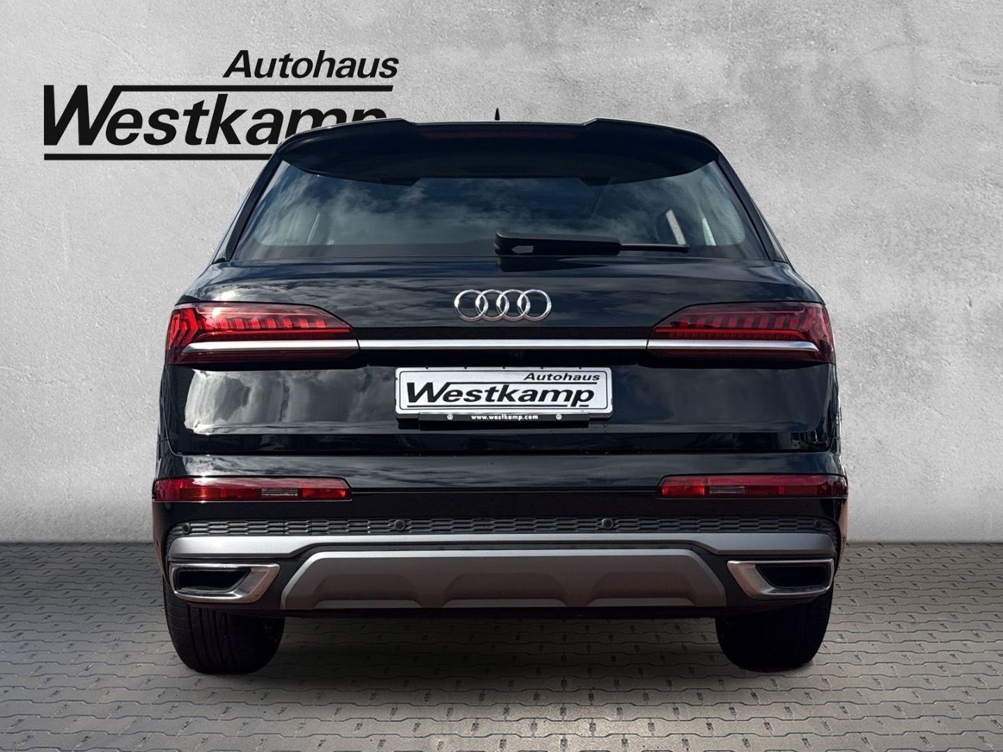 Audi Q7 2022 г. Чёрный, пробег 56600 км