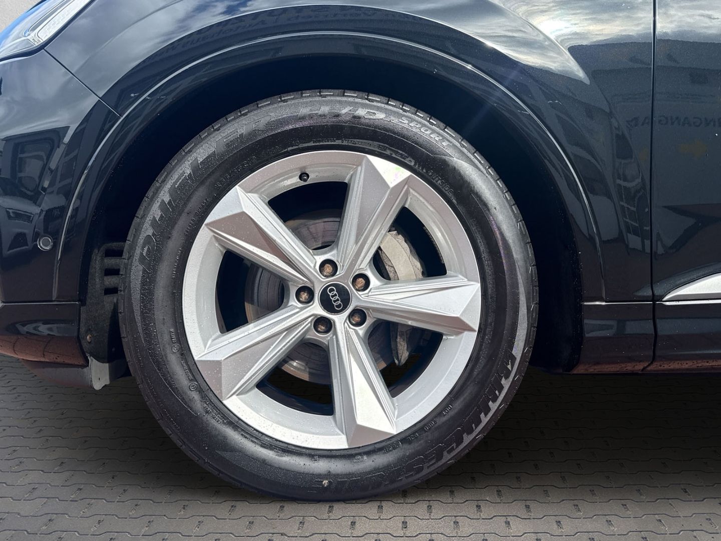 Audi Q7 2022 г. Чёрный, пробег 56600 км