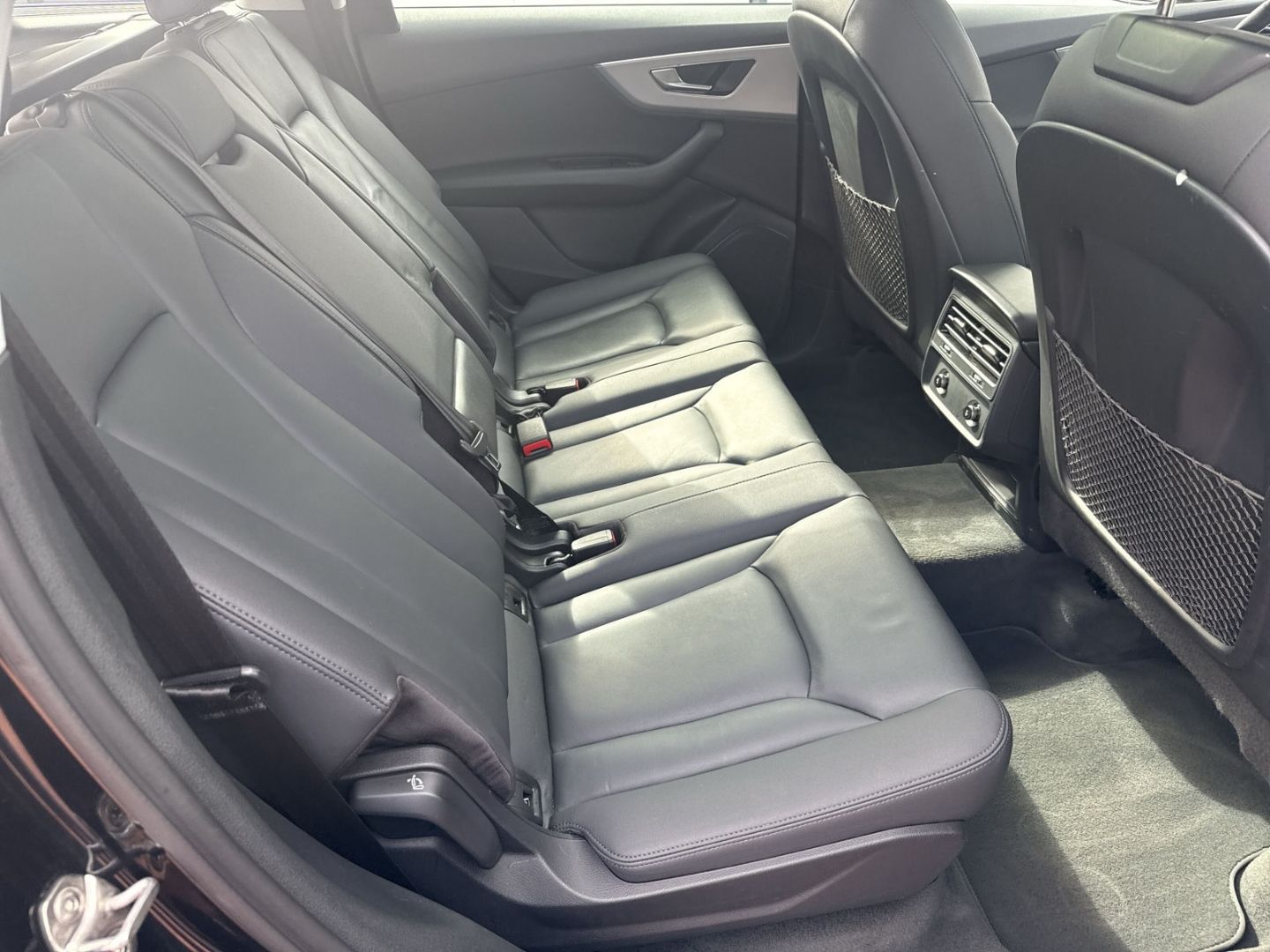 Audi Q7 2022 г. Чёрный, пробег 56600 км