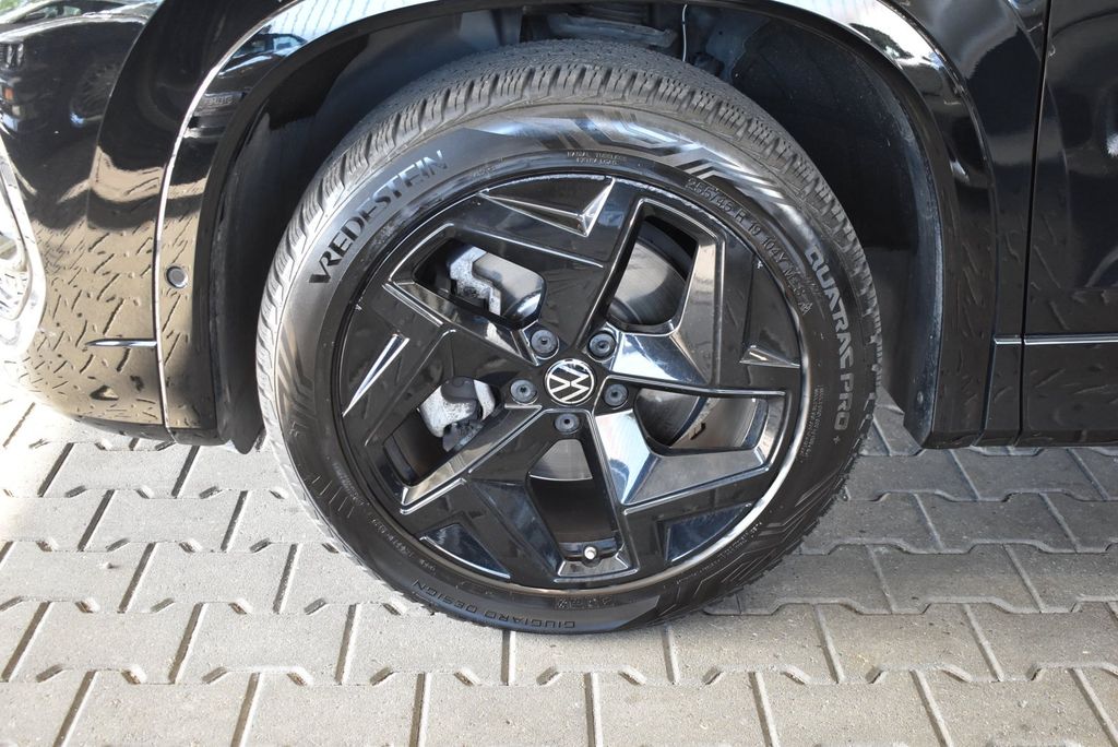 Volkswagen Tayron 2026 г. Чёрный, пробег 25868 км