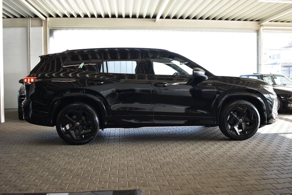 Volkswagen Tayron 2026 г. Чёрный, пробег 25868 км