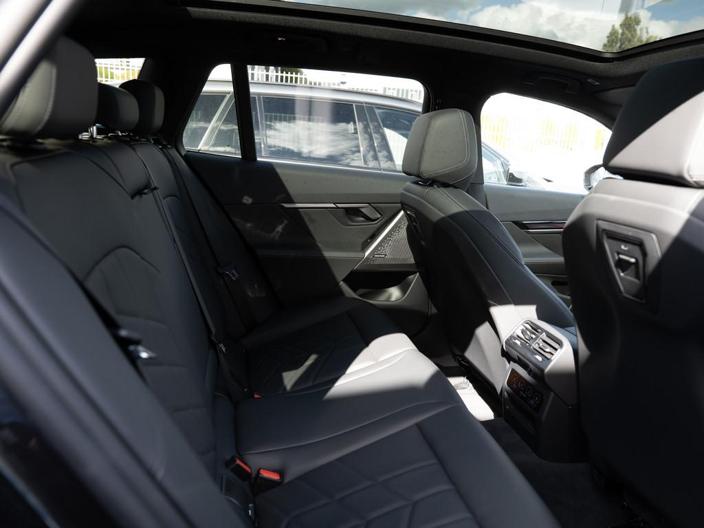 BMW 520 2026 г. Серый, пробег 27422 км