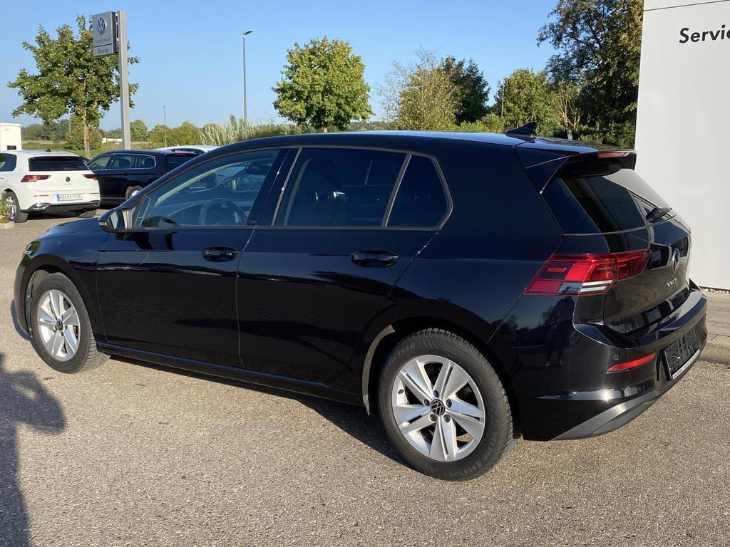 Volkswagen Golf 2023 г. Чёрный, пробег 41504 км