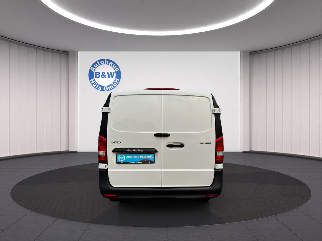 Mercedes-Benz Vito 2024 г. Белый, пробег 57998 км