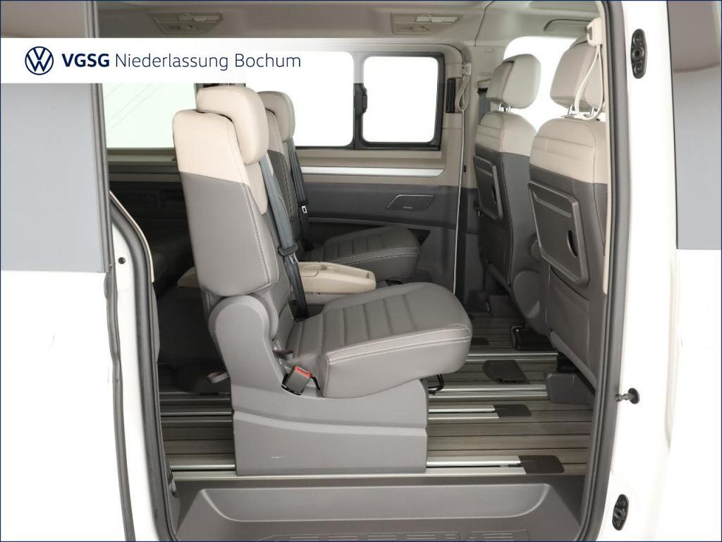 Volkswagen T7 MULTIVAN 2024 г. Белый, пробег 21500 км