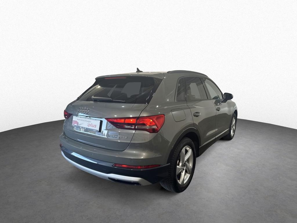 Audi Q3 2024 г. Серый, пробег 44000 км