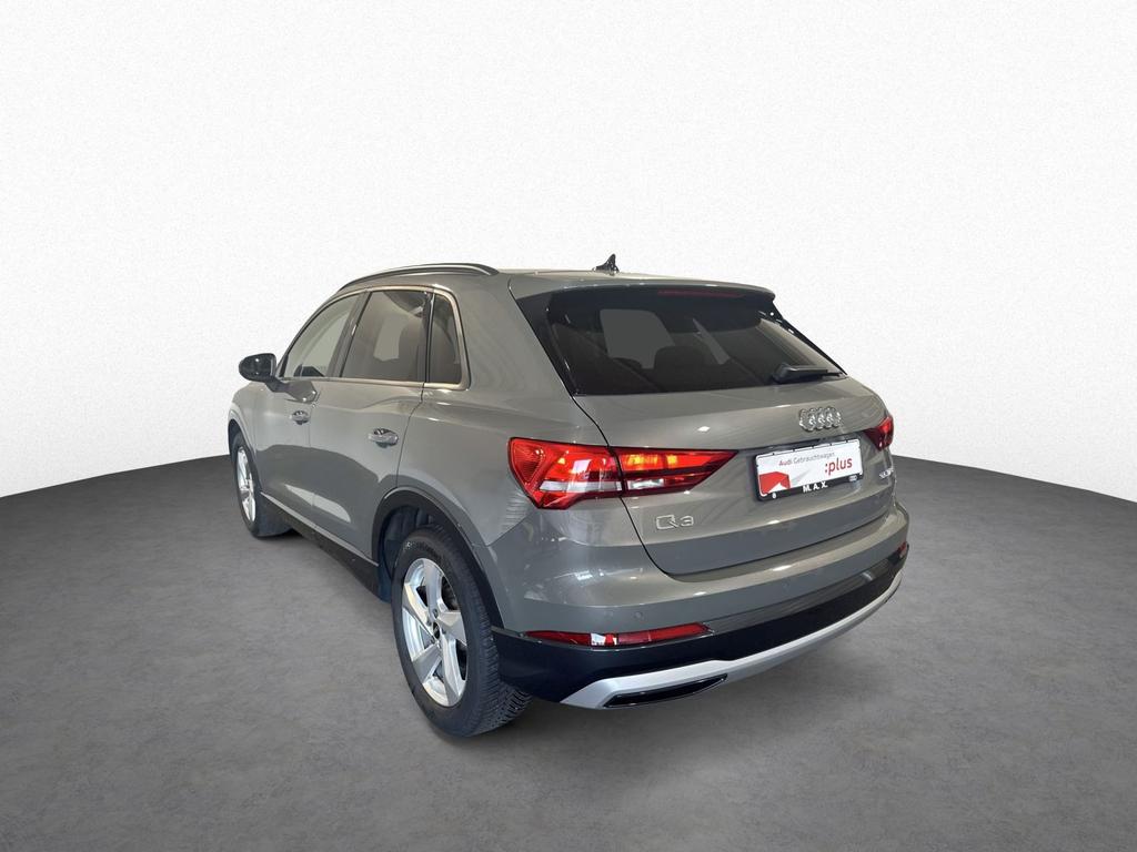 Audi Q3 2024 г. Серый, пробег 44000 км