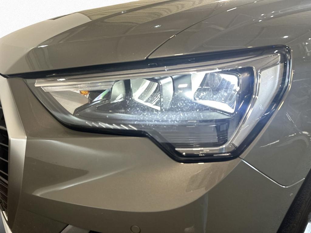 Audi Q3 2024 г. Серый, пробег 44000 км