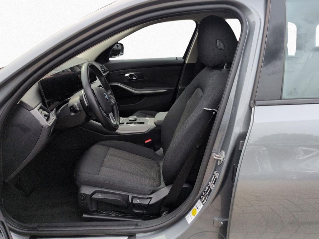 BMW 320 2024 г. Серый, пробег 47781 км
