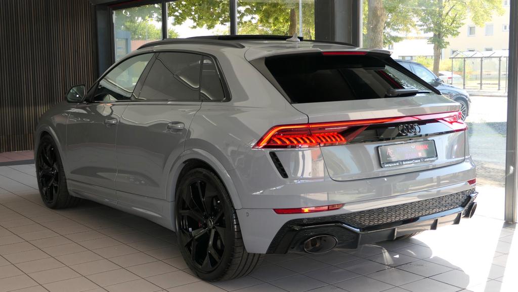 Audi RSQ8 2024 г. Серый, пробег 48000 км