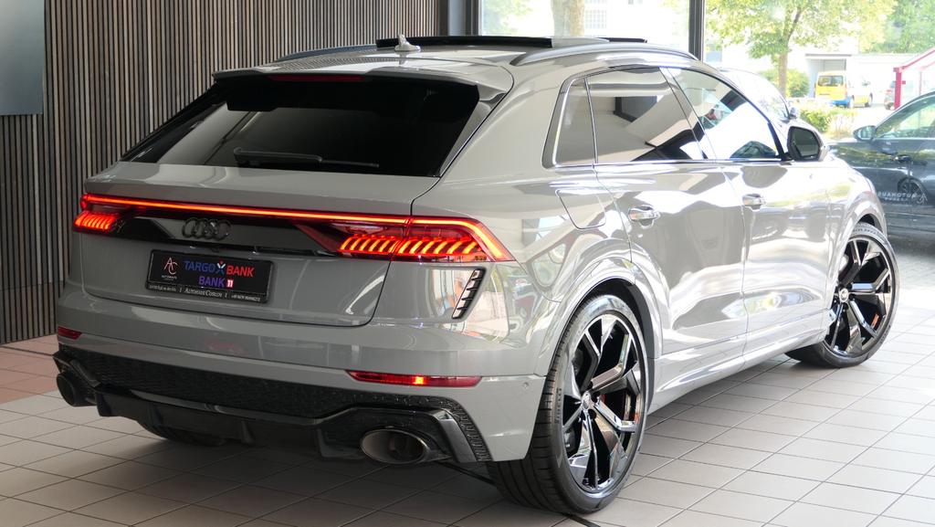 Audi RSQ8 2024 г. Серый, пробег 48000 км