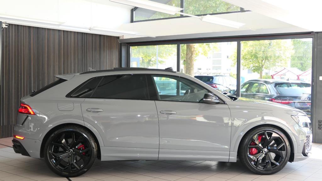 Audi RSQ8 2024 г. Серый, пробег 48000 км