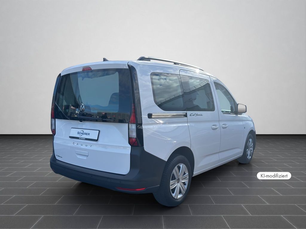 Volkswagen Caddy 2022 г. Белый, пробег 35444 км