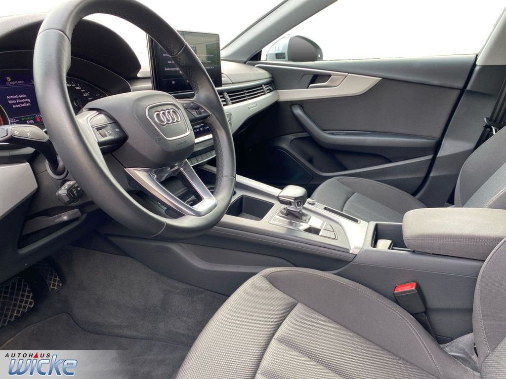 Audi A5 2022 г. Серебристый, пробег 42324 км