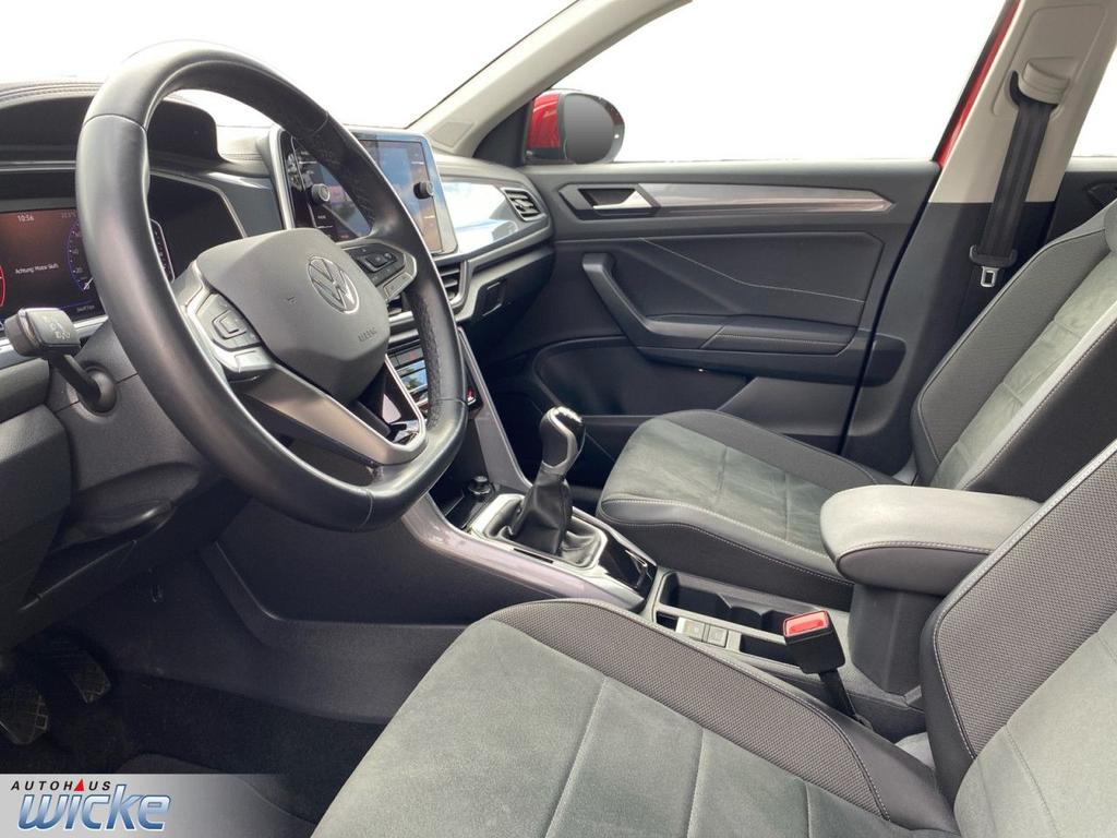 Volkswagen T-Roc 2022 г. Красный, пробег 34502 км