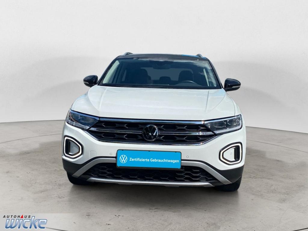 Volkswagen T-Roc 2022 г. Белый, пробег 28854 км
